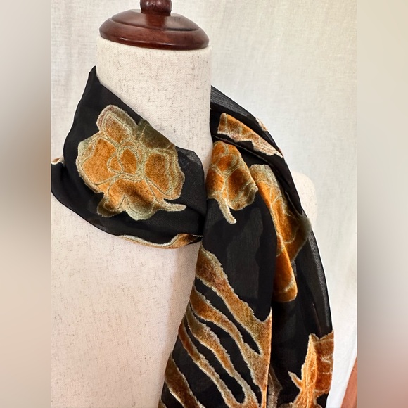 Velvet Scarf with Silk and Viscose black with bright Red Orange Detailing - Picture 5 of 10